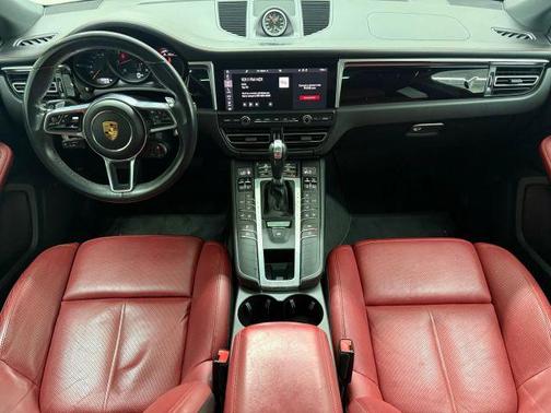 2019 Porsche Macan Base