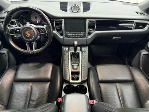 2018 Porsche Macan S