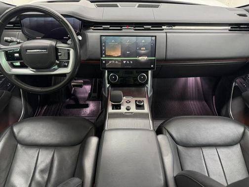 Fuji White 2023 Land Rover Range Rover P400 SE