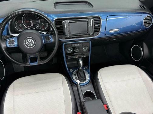 2017 Volkswagen Beetle 1.8T SE