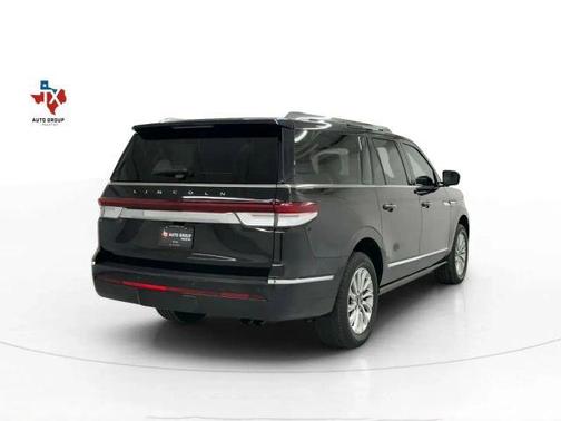 2023 Lincoln Navigator L Standard