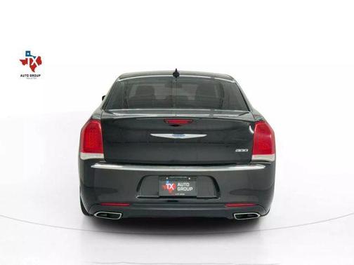 2019 Chrysler 300 Limited
