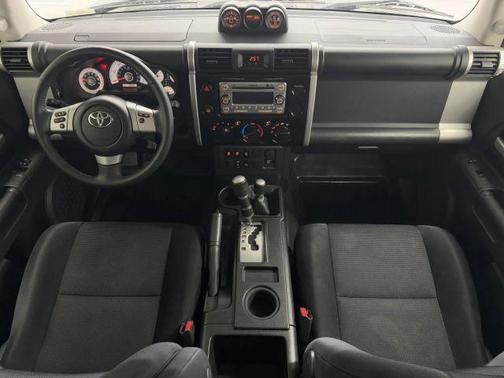 2014 Toyota FJ Cruiser Base