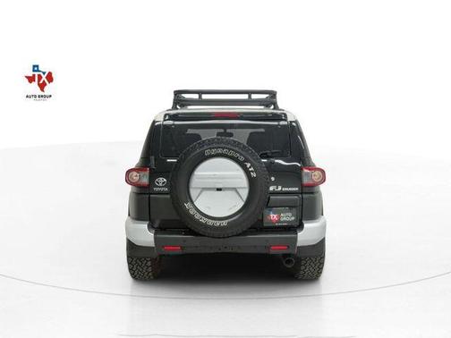 2014 Toyota FJ Cruiser Base