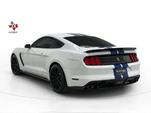 2017 Ford Shelby GT350 Base