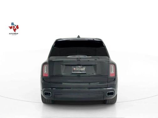 Black 2024 Rolls-Royce Cullinan