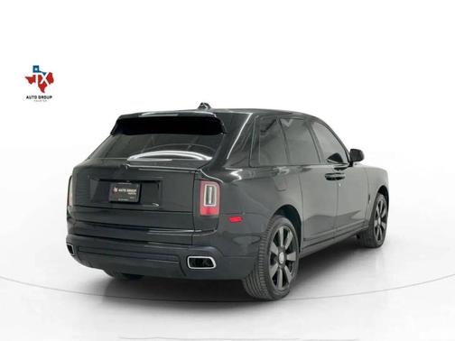 Black 2024 Rolls-Royce Cullinan