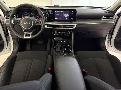2022 Kia K5 LXS