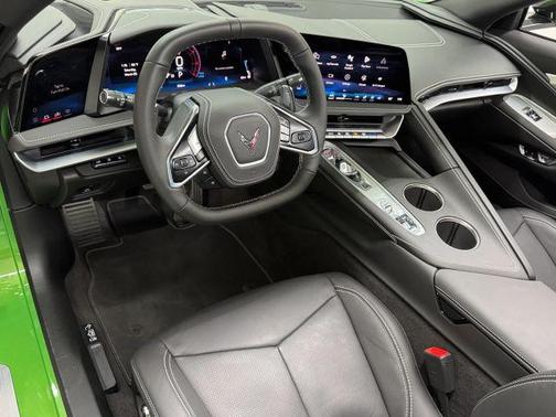 2026 Chevrolet Corvette Stingray w/2LT