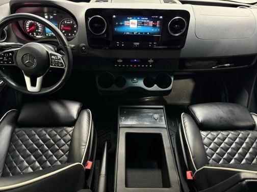 2021 Mercedes-Benz Sprinter 2500 144 WB Standard Roof Passenger