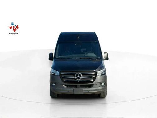 2021 Mercedes-Benz Sprinter 2500 144 WB Standard Roof Passenger