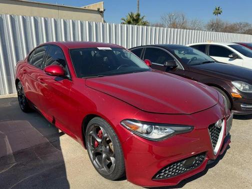 2017 Alfa Romeo Giulia Ti