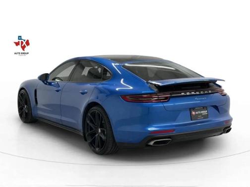 2018 Porsche Panamera S