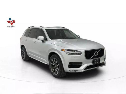 2018 Volvo XC90 T6 Momentum