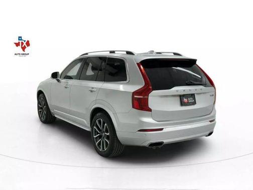 2018 Volvo XC90 T6 Momentum