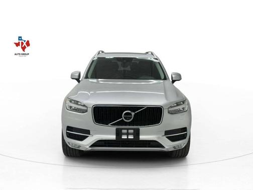 2018 Volvo XC90 T6 Momentum