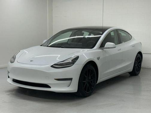 2020 Tesla Model 3 Standard Range