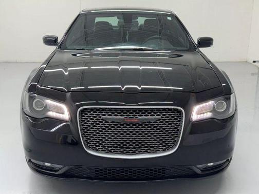 2022 Chrysler 300 S