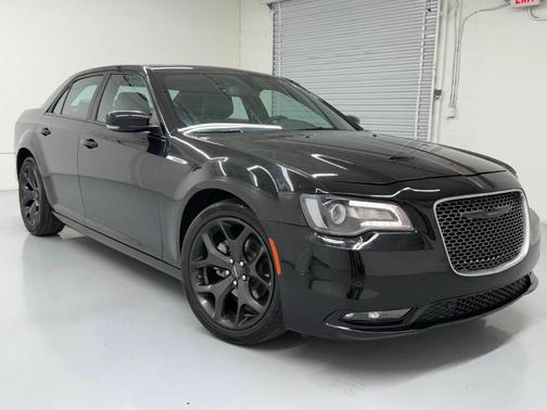 2022 Chrysler 300 S