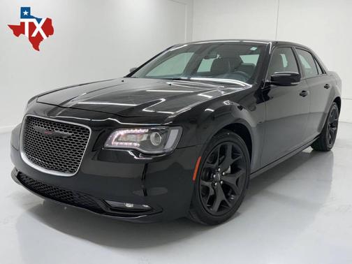 2022 Chrysler 300 S