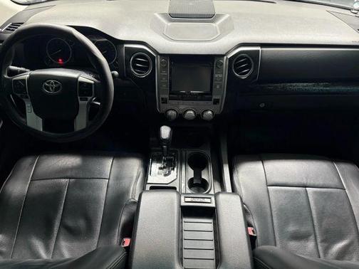 2014 Toyota Tundra SR5