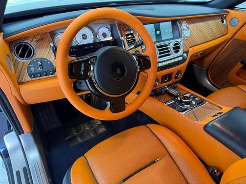 Black 2017 Rolls-Royce Dawn