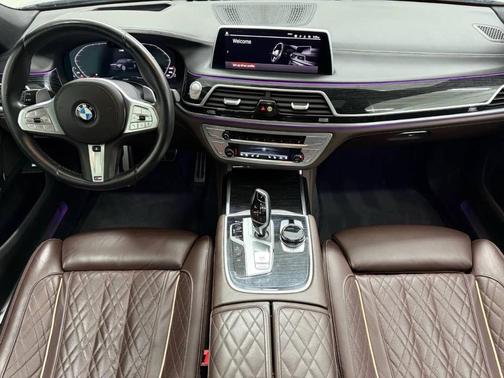 2022 BMW 750 i xDrive