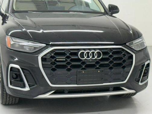 2022 Audi Q5 45 S line Premium Plus
