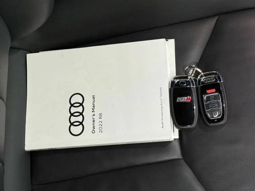 2022 Audi R8 5.2 V10 performance