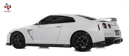 2017 Nissan GT-R Premium