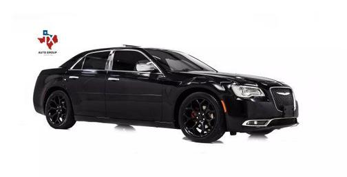 2017 Chrysler 300C Platinum