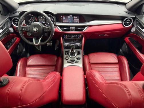 2020 Alfa Romeo Stelvio Ti
