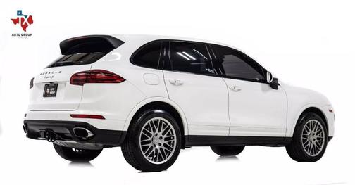 2017 Porsche Cayenne Platinum Edition