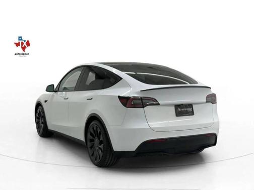 2023 Tesla Model Y Performance