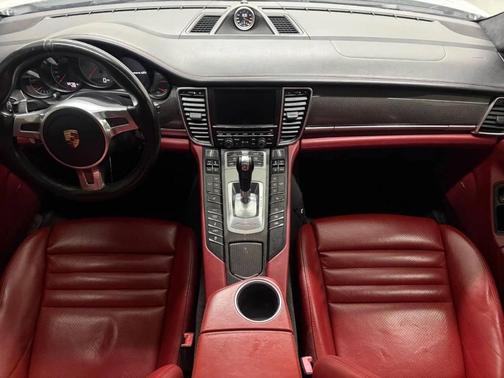 2015 Porsche Panamera GTS