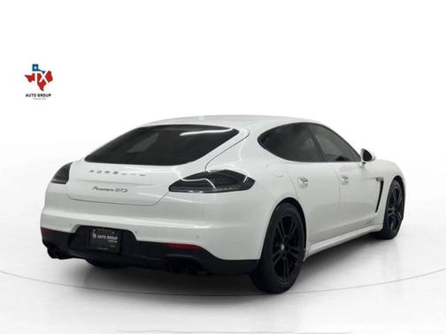 2015 Porsche Panamera GTS