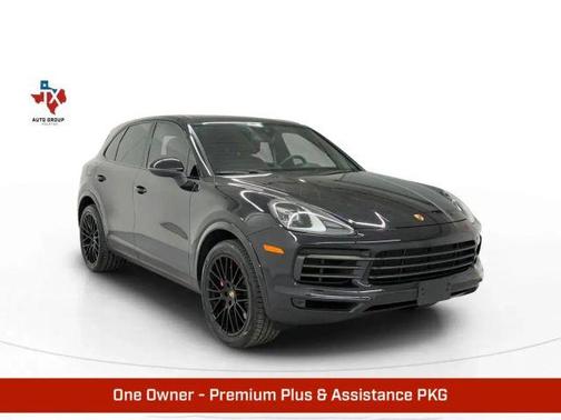 2022 Porsche Cayenne Platinum Edition