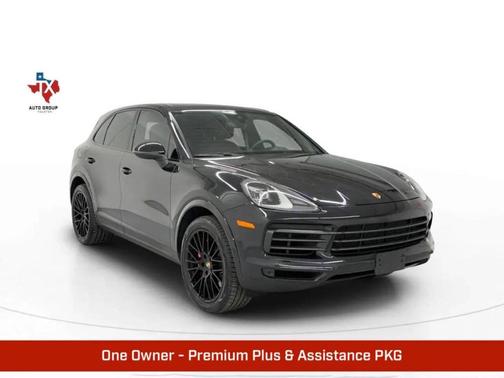2022 Porsche Cayenne Platinum Edition