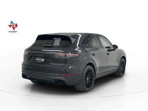 2022 Porsche Cayenne Platinum Edition