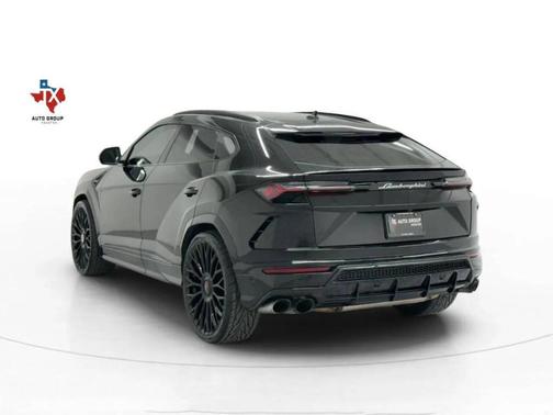 2021 Lamborghini Urus 