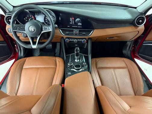 2019 Alfa Romeo Giulia Base