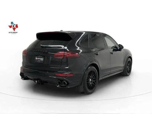 2016 Porsche Cayenne GTS