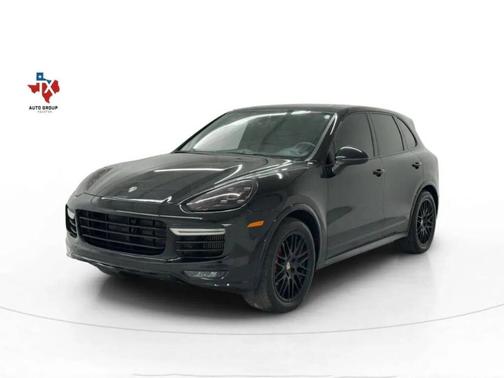 2016 Porsche Cayenne GTS