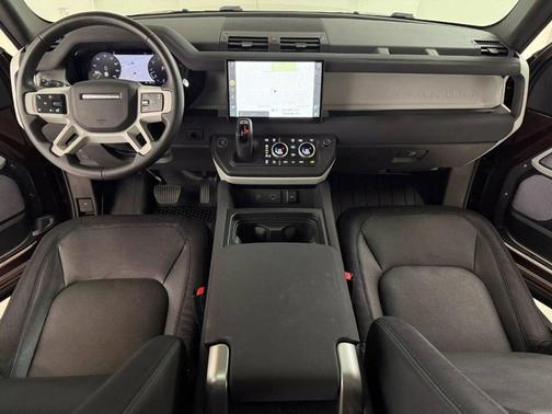 2023 Land Rover Defender X-Dynamic SE