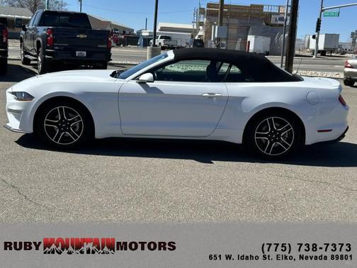 2022 Ford Mustang EcoBoost Premium