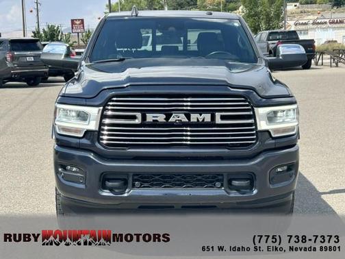 2019 RAM 3500 Laramie Crew Cab 4x4 8' Box