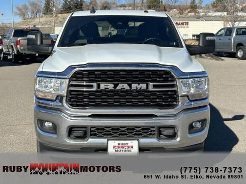 2024 RAM 3500 Big Horn Crew Cab 4x4 8' Box
