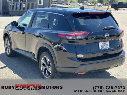 Super Black 2025 Nissan Rogue SV