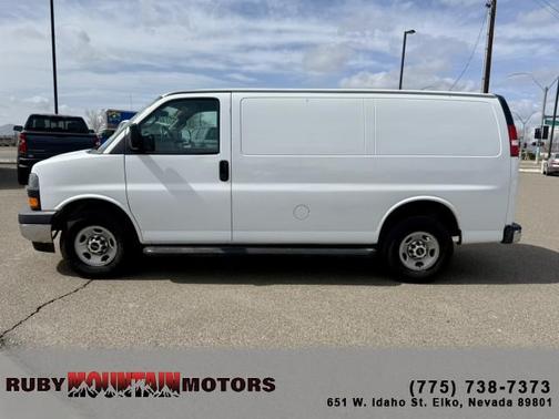 2017 GMC Savana 2500 Work Van
