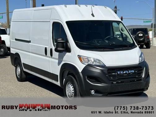 2025 RAM ProMaster 2500 Tradesman